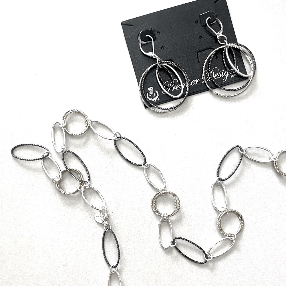 Premier Designs three tone necklace and matching earrings.